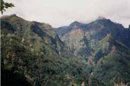 Blick auf die Berge von den Balcoes aus (1996)